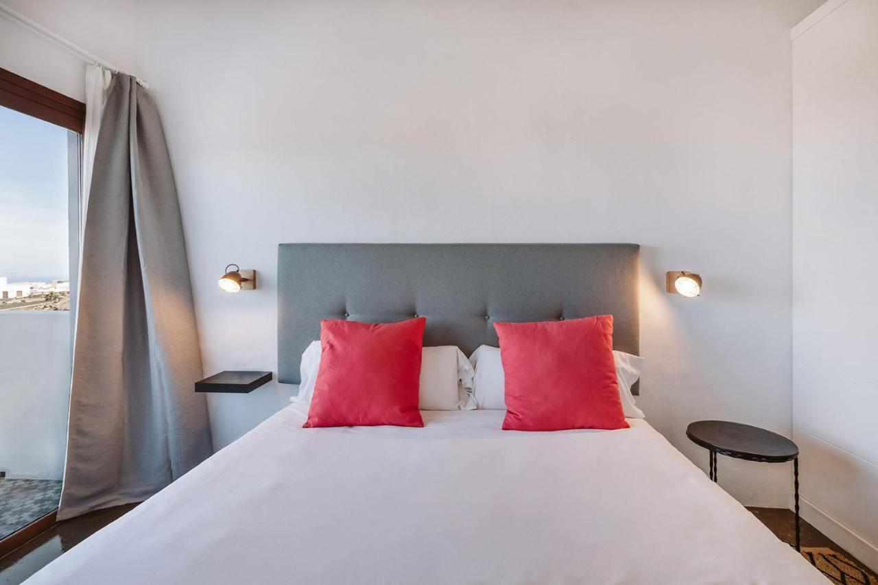Casa De La Nobleza Guest House Тинахо Екстериор снимка